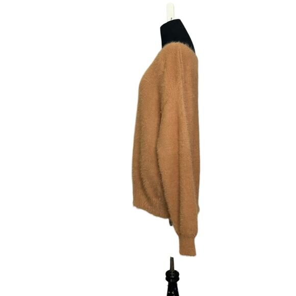 Callahan brown camel long sleeves fuzzy sweater size M - Picture 8 of 9